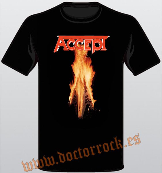 Camiseta Accept Restless and Wild