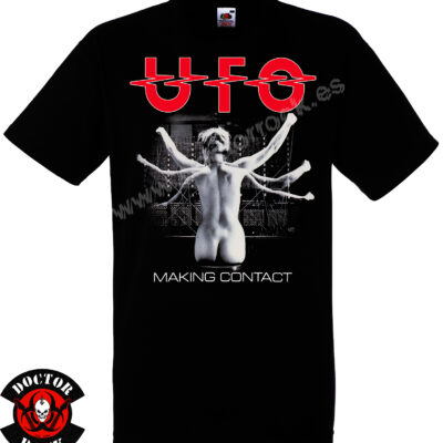 Camiseta negra UFO Making Contact con logotipo rojo y diseño futurista en blanco y negro