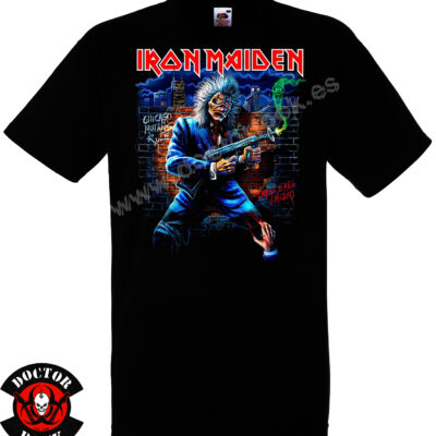 Camiseta negra Iron Maiden Chicago 2026 de 100% algodón con diseño exclusivo de Eddie