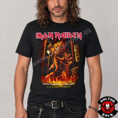 Modelo con camiseta Iron Maiden Run For Your Lives Tour 2027 negra
